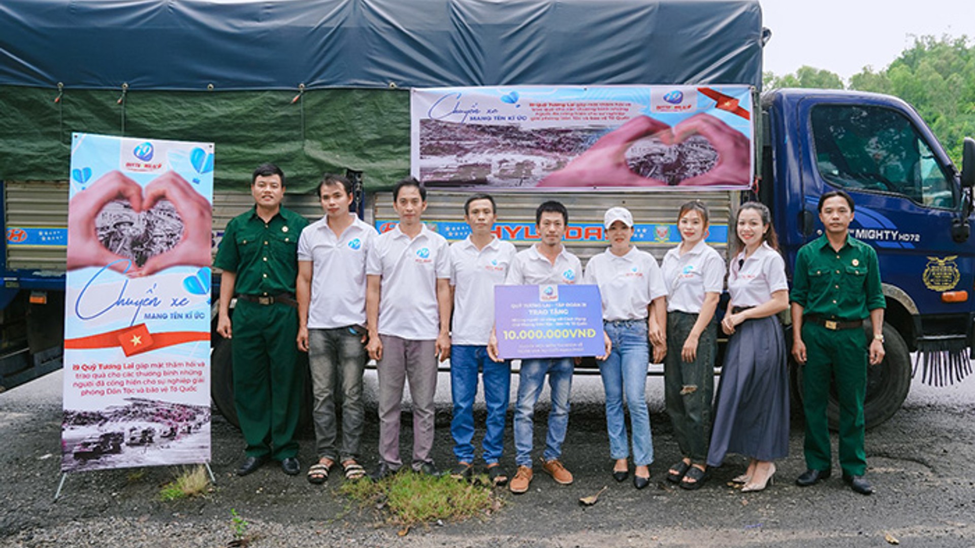 Đội ngũ hỗ trợ khách hàng của clb88 sẵn sàng phục vụ